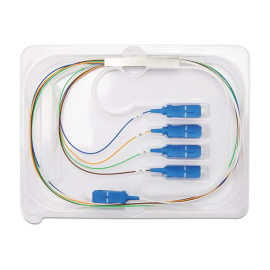 Splitter �ptico 1x4 com conector SC/UPC Balanceado XFS 141 INTELBRAS